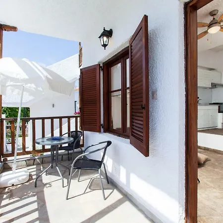 F & B Summer Collection - Flats بيت للعطل *